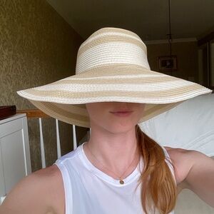 Tan and White Wide Brim Sunhat